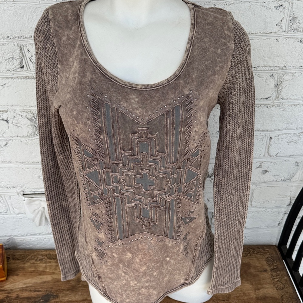 Daytrip Brown Distressed Embroidered Scoop Neck Long Sleeve Top